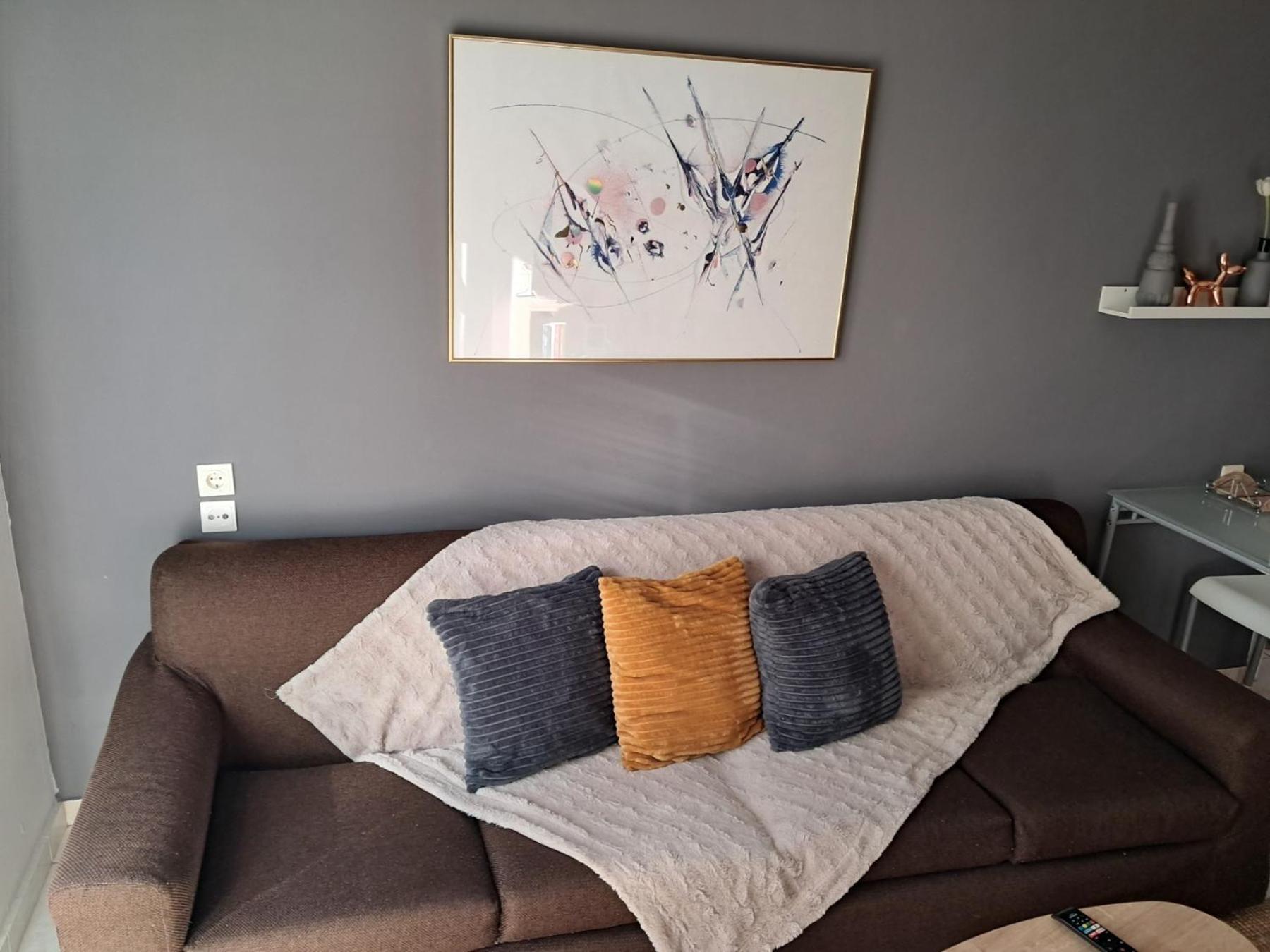 Apartment M Place *