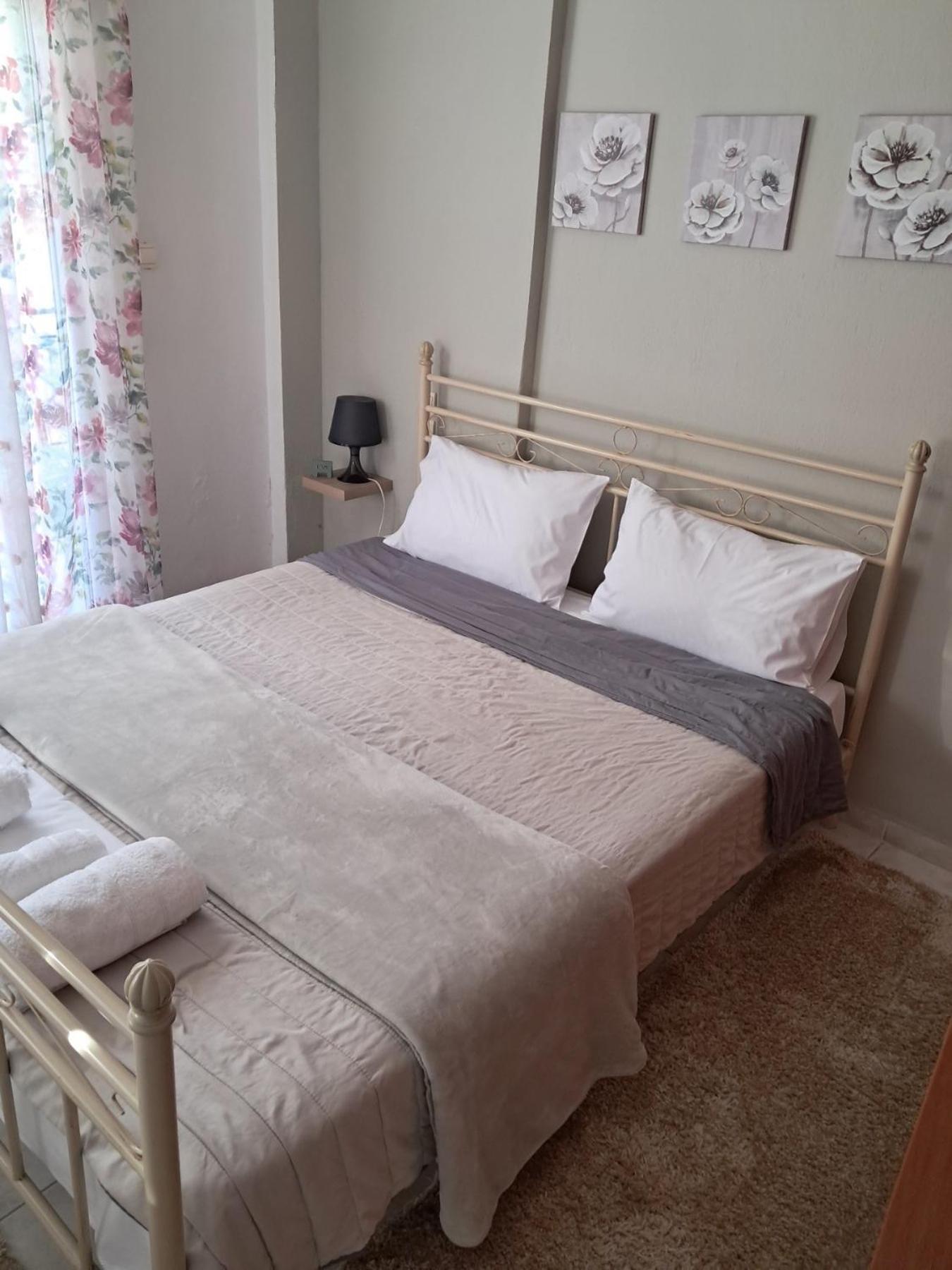 M Place Apartment *